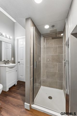 3010 Seward Street, Omaha, NE 68111