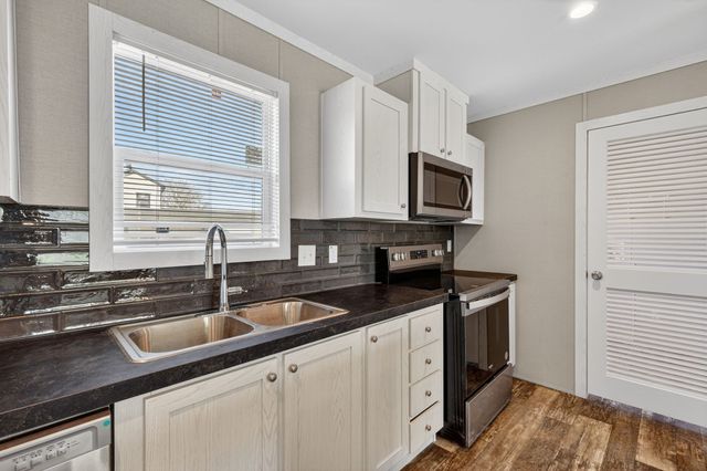 104 4th Street, Graford, TX 76449