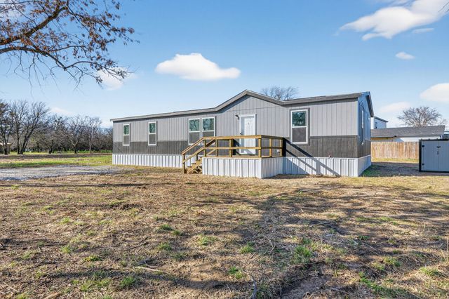 104 4th Street, Graford, TX 76449