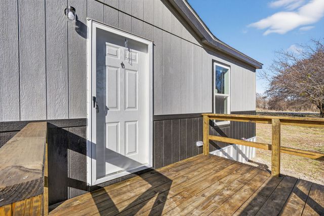 104 4th Street, Graford, TX 76449