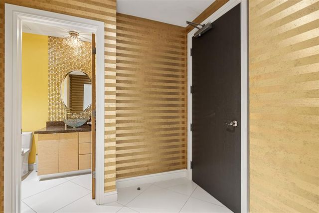 5900 NW Mosteller Drive Drive 102, Oklahoma City, OK 73112