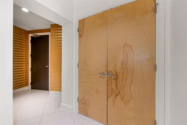 5900 NW Mosteller Drive Drive 102, Oklahoma City, OK 73112