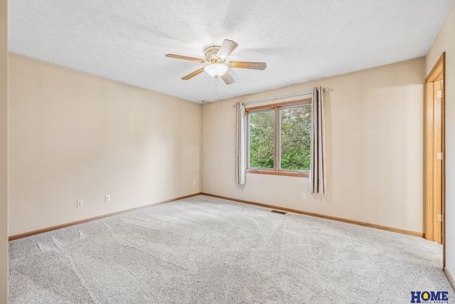 2048 Chloe Lane, Lincoln, NE 68512