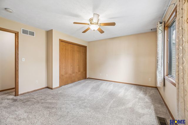 2048 Chloe Lane, Lincoln, NE 68512