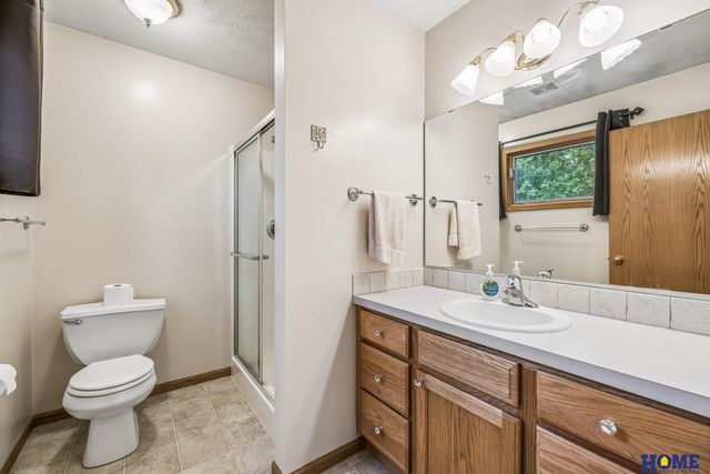 2048 Chloe Lane, Lincoln, NE 68512