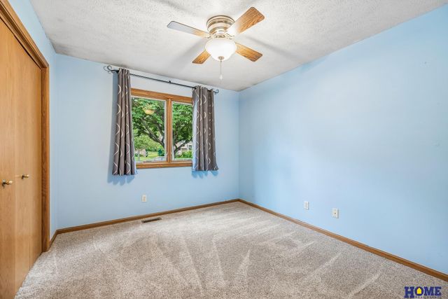 2048 Chloe Lane, Lincoln, NE 68512