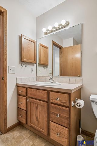 2048 Chloe Lane, Lincoln, NE 68512