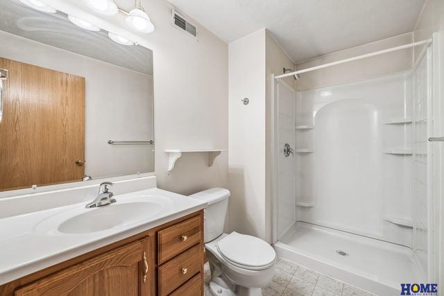 2048 Chloe Lane, Lincoln, NE 68512