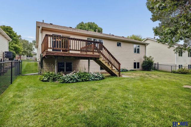 2048 Chloe Lane, Lincoln, NE 68512