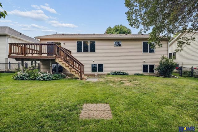 2048 Chloe Lane, Lincoln, NE 68512