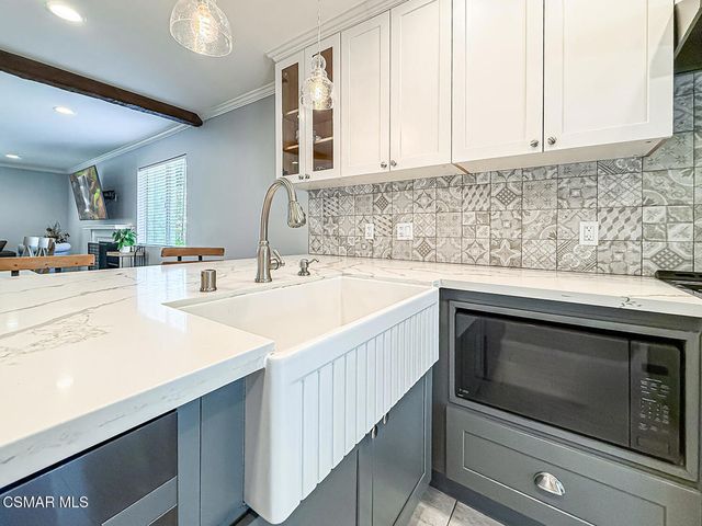 1128 Canterford Circle, Westlake Village, CA 91361