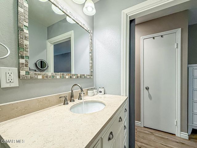 1128 Canterford Circle, Westlake Village, CA 91361