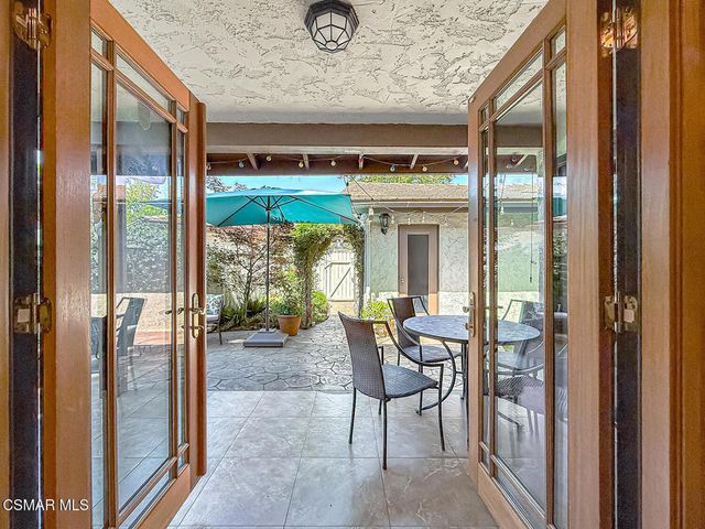 1128 Canterford Circle, Westlake Village, CA 91361