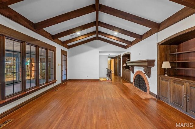 31 Bellerive Country Club Grounds, Town And Country, MO 63141