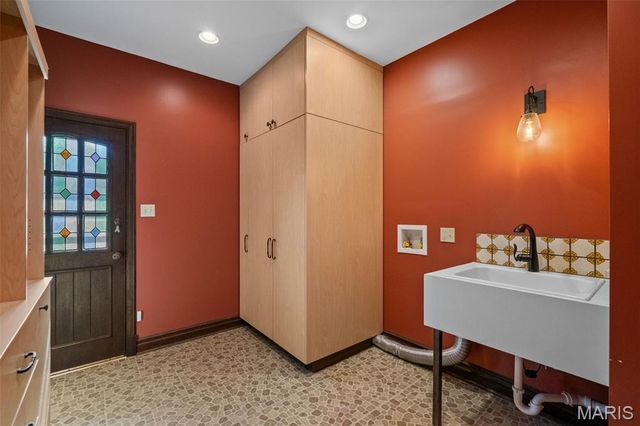 31 Bellerive Country Club Grounds, Town And Country, MO 63141