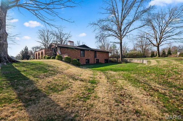 31 Bellerive Country Club Grounds, Town And Country, MO 63141