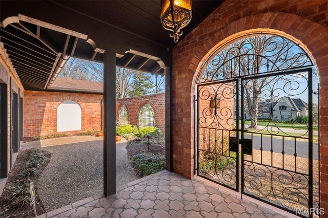 31 Bellerive Country Club Grounds, Town And Country, MO 63141