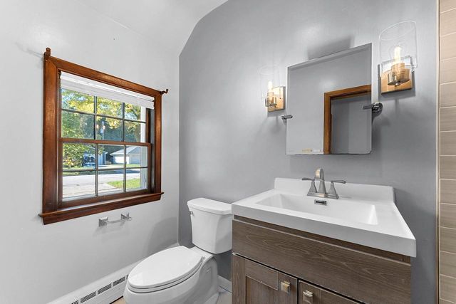 238 BELLE AVENUE, De Pere, WI 54115