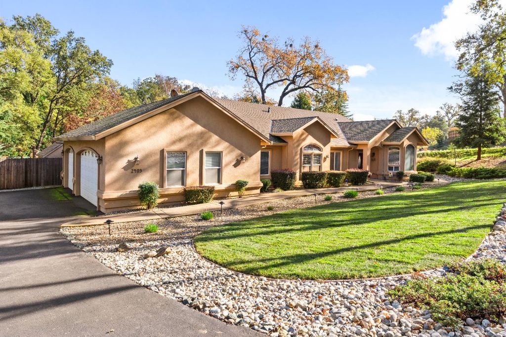 2405 Dunnings Rd, Shingle Springs, CA 95682