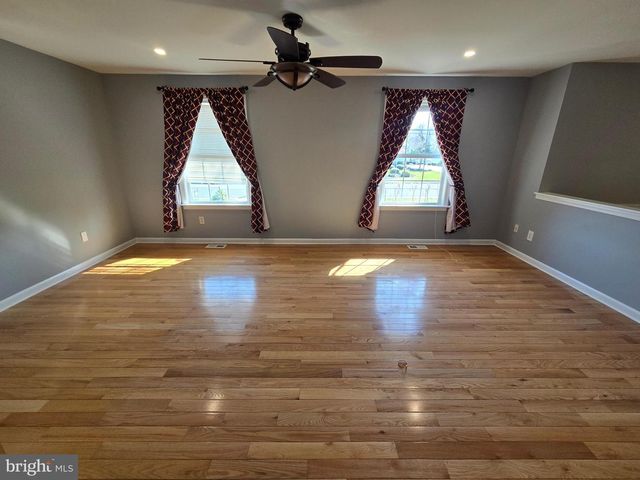 11 HOCKAMICK RD, Cookstown, NJ 08511