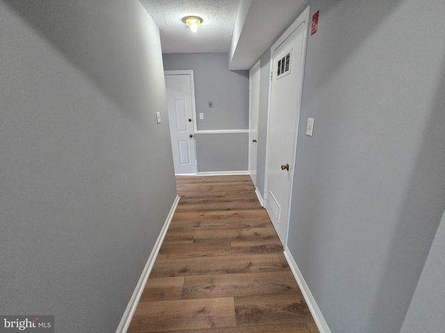 11 HOCKAMICK RD, Cookstown, NJ 08511