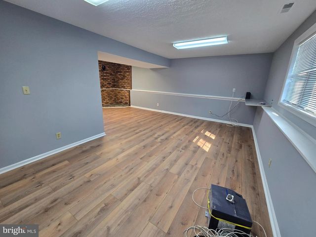 11 HOCKAMICK RD, Cookstown, NJ 08511