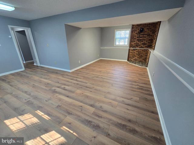 11 HOCKAMICK RD, Cookstown, NJ 08511