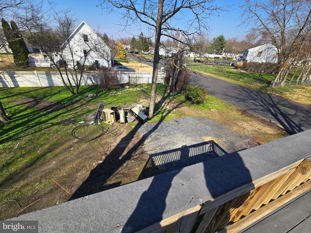 11 HOCKAMICK RD, Cookstown, NJ 08511