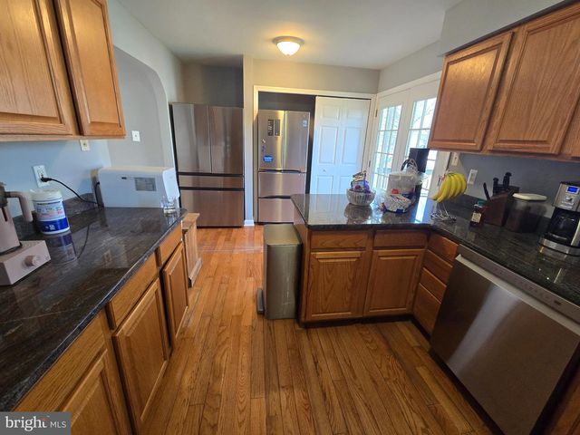11 HOCKAMICK RD, Cookstown, NJ 08511