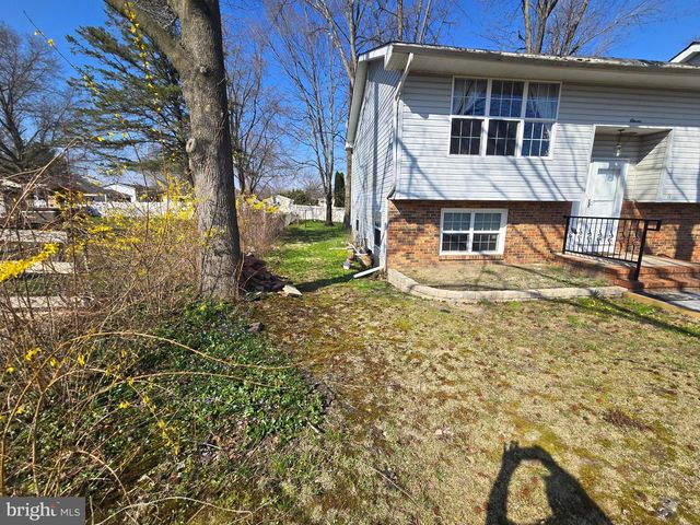 11 HOCKAMICK RD, Cookstown, NJ 08511