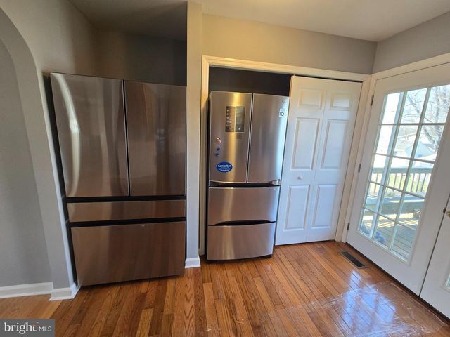 11 HOCKAMICK RD, Cookstown, NJ 08511