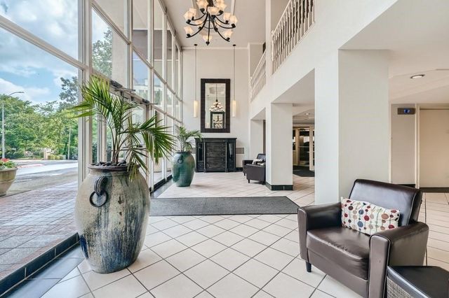 2479 Peachtree NE Road 412, Atlanta, GA 30305