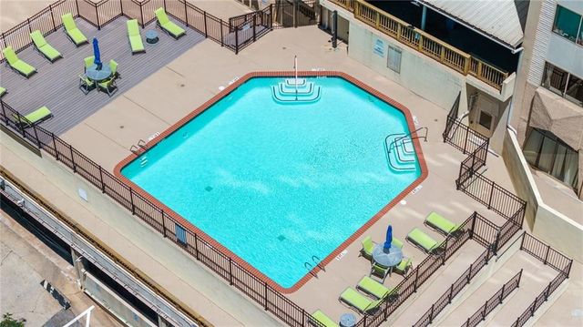 2479 Peachtree NE Road 412, Atlanta, GA 30305