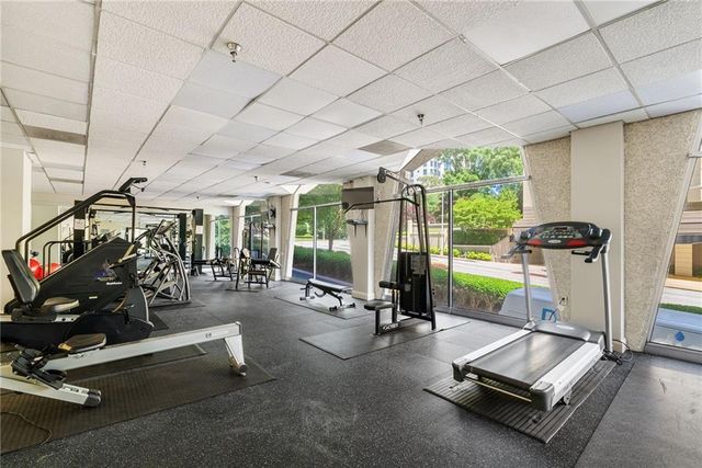 2479 Peachtree NE Road 412, Atlanta, GA 30305