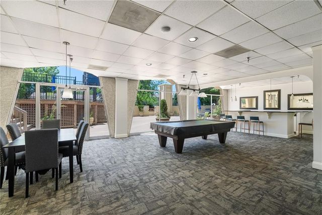 2479 Peachtree NE Road 412, Atlanta, GA 30305