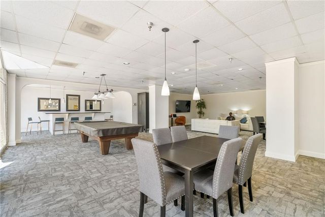 2479 Peachtree NE Road 412, Atlanta, GA 30305