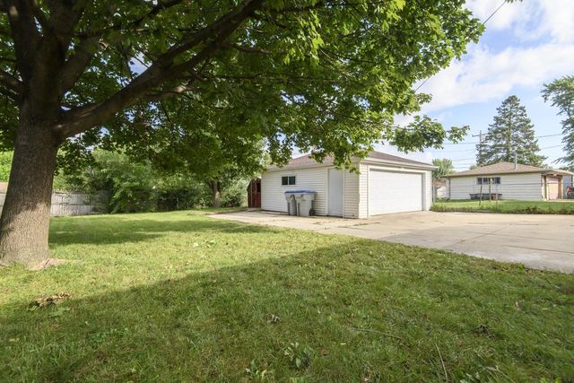 8134 W Acacia STREET, Milwaukee, WI 53223