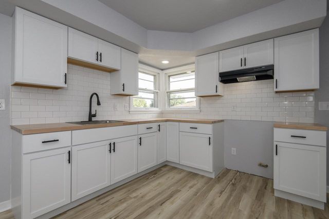 8134 W Acacia STREET, Milwaukee, WI 53223