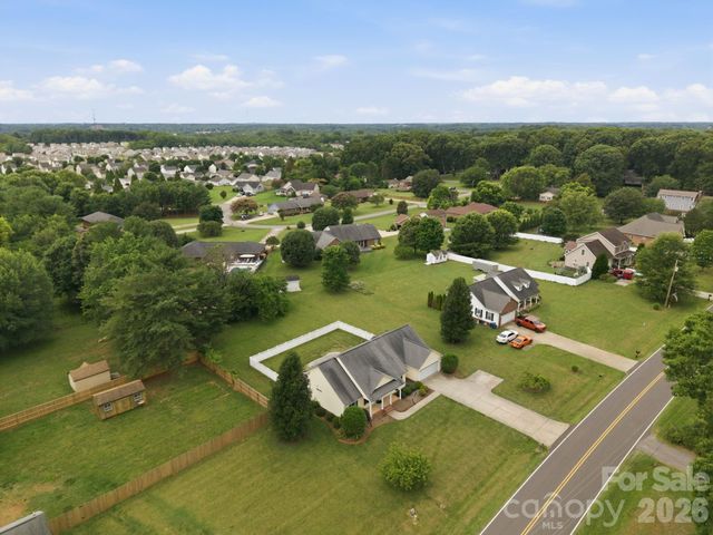 210 Jane Sowers Road, Statesville, NC 28625