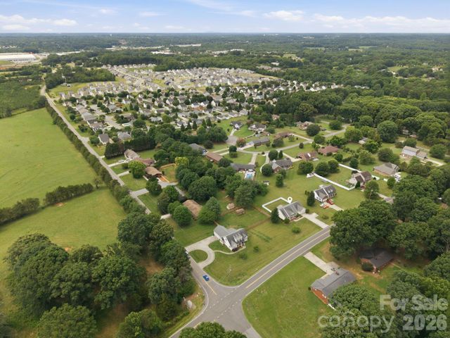 210 Jane Sowers Road, Statesville, NC 28625