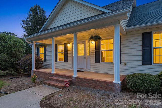 210 Jane Sowers Road, Statesville, NC 28625