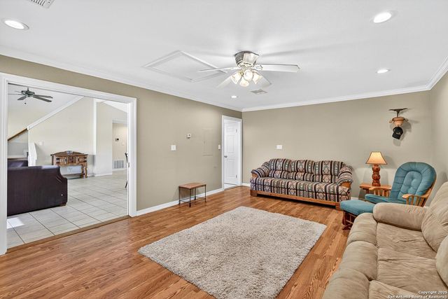 136 Lakeshore, Horseshoe Bay, TX 78657