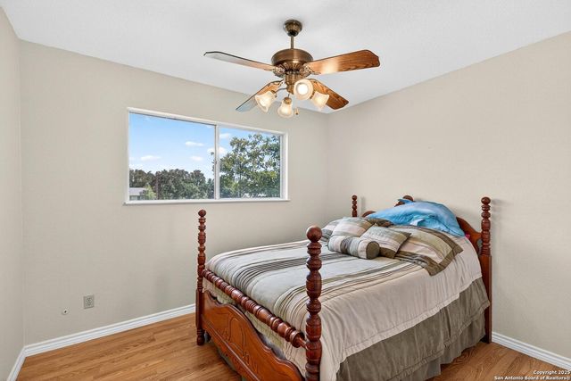 136 Lakeshore, Horseshoe Bay, TX 78657