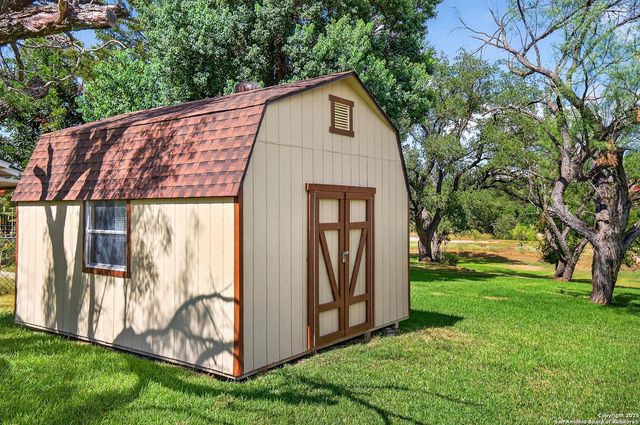136 Lakeshore, Horseshoe Bay, TX 78657