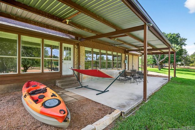 136 Lakeshore, Horseshoe Bay, TX 78657