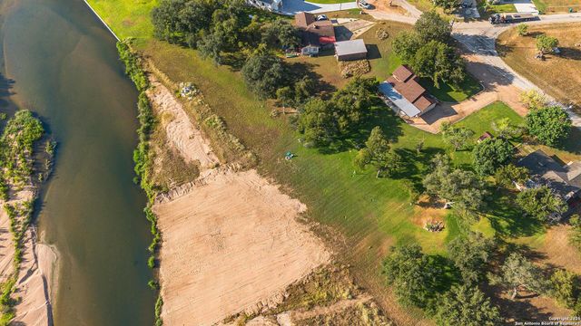 136 Lakeshore, Horseshoe Bay, TX 78657