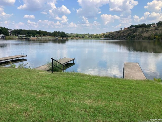 136 Lakeshore, Horseshoe Bay, TX 78657