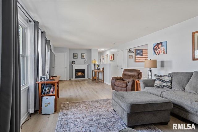 49 Foresters Lane, Springfield, IL 62704