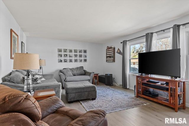 49 Foresters Lane, Springfield, IL 62704