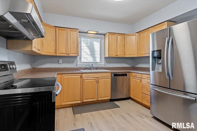 49 Foresters Lane, Springfield, IL 62704